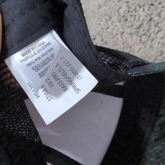 NWOT Cabela's Camo Hat OSFM Hunter Green and black Mesh Back Adjustable - Picture 7 of 7